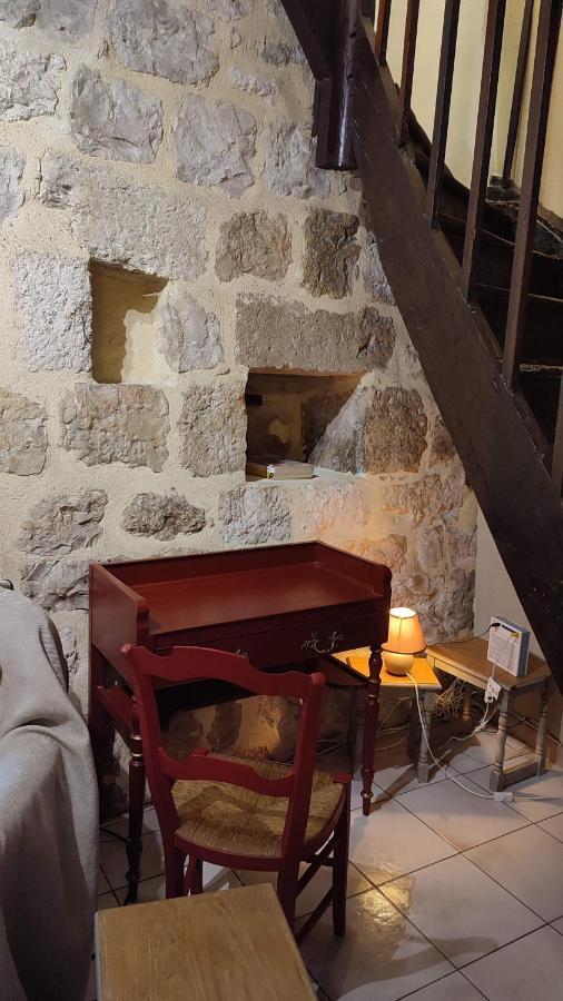 Cornemuse Maison Entiere De 100 M2 Avec Cuisine, Sejour Et Jardin Au Centre D'issigeac * Issigeac