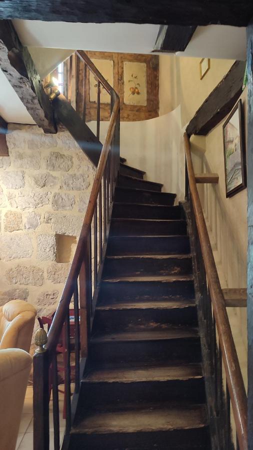 Cornemuse Maison Entiere De 100 M2 Avec Cuisine, Sejour Et Jardin Au Centre D'issigeac Issigeac